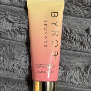 Byroe New York Peach Kombucha Tea Purifying Clay Mask